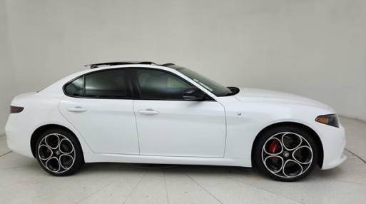 ALFA ROMEO GIULIA (952) 2024 ZARFANBN1R7680028 image